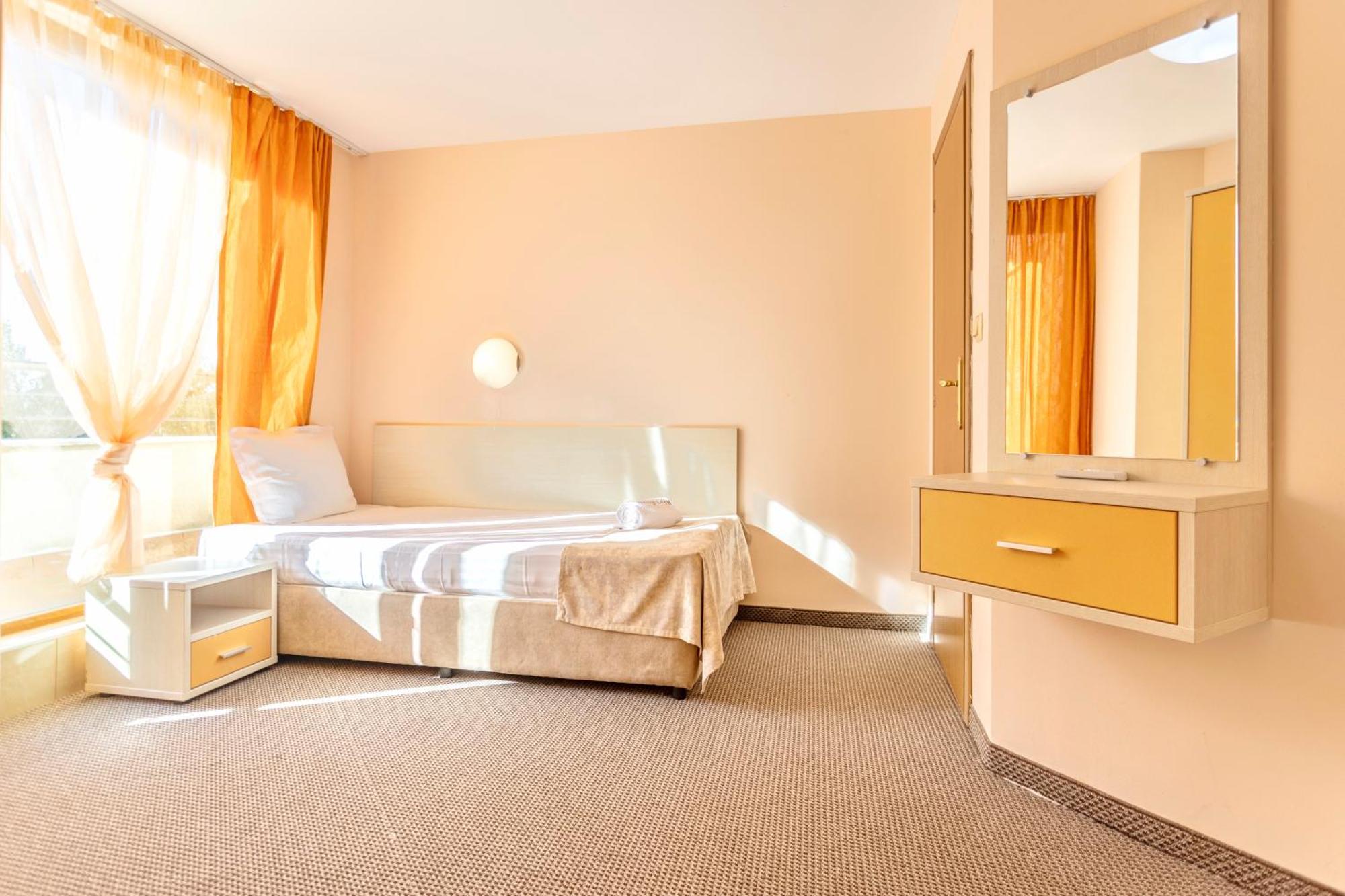 Aparthotel Hotel Prestige City II プリモルスコ エクステリア 写真