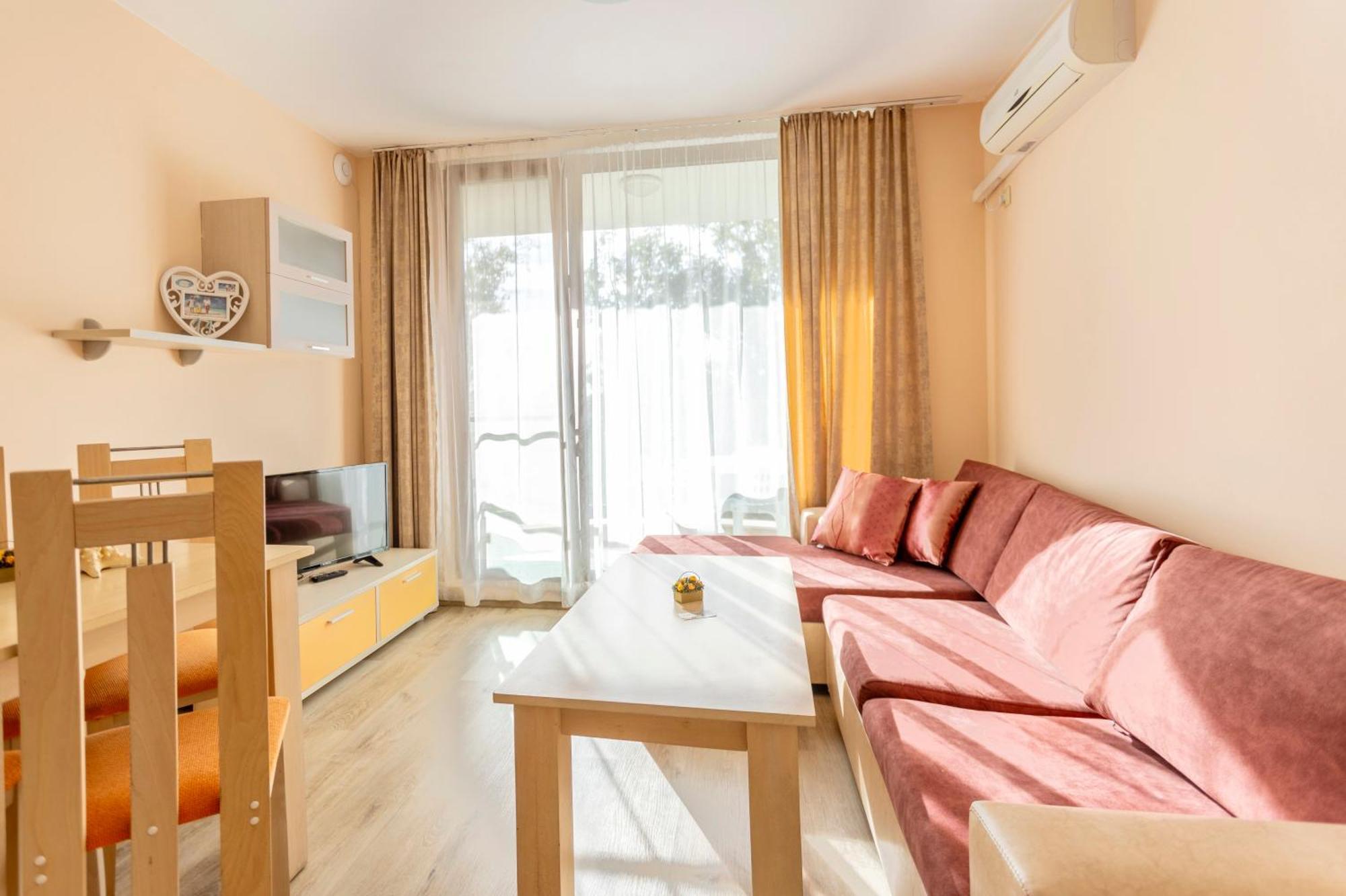 Aparthotel Hotel Prestige City II プリモルスコ エクステリア 写真