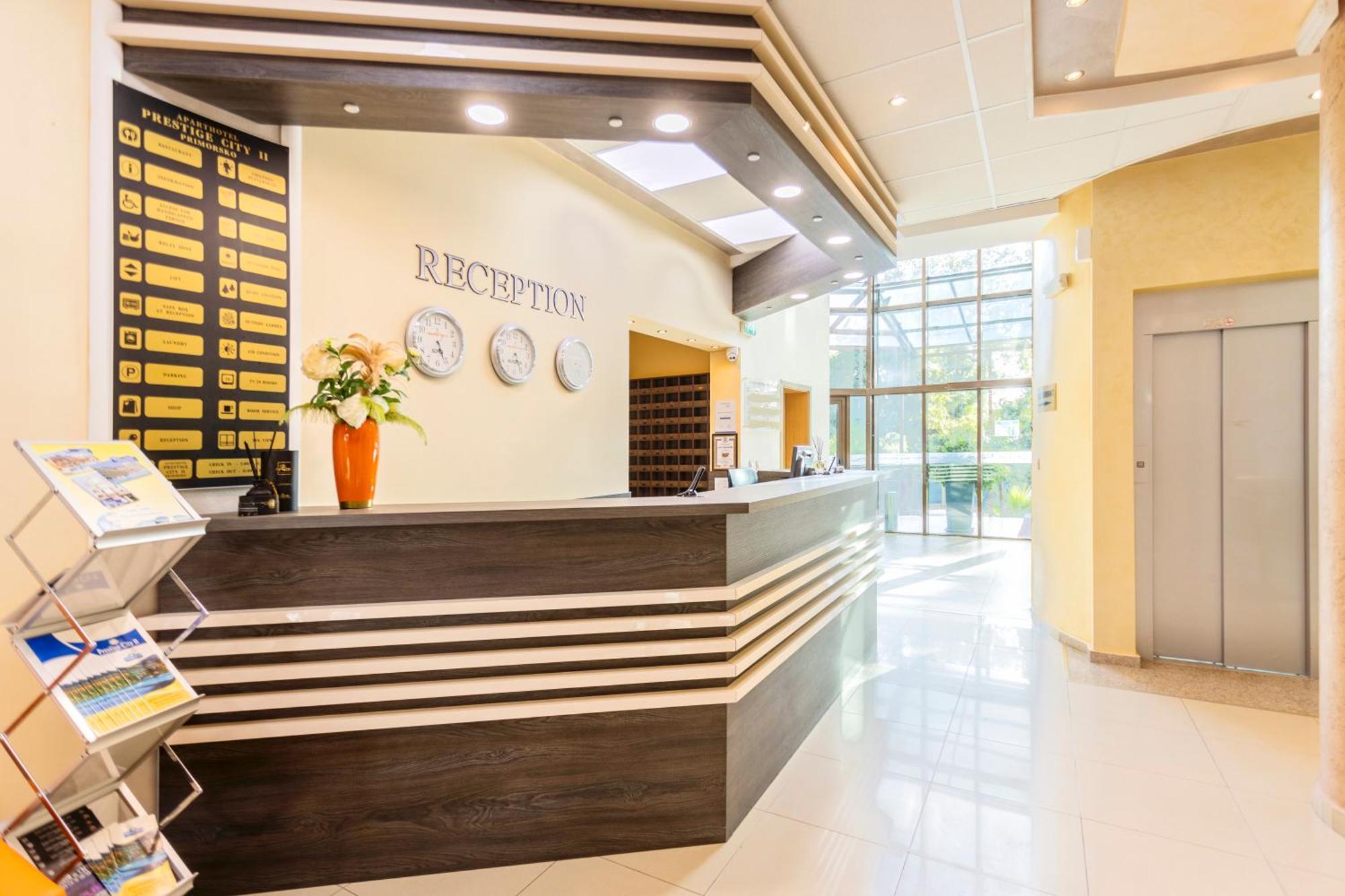 Aparthotel Hotel Prestige City II プリモルスコ エクステリア 写真